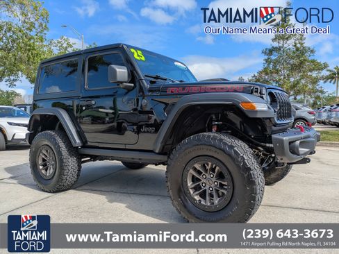 Used 2025 Jeep Wrangler Sport AWD/4WD image 1