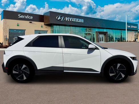 New 2026 Hyundai Ioniq 5 SEL AWD/4WD image 9