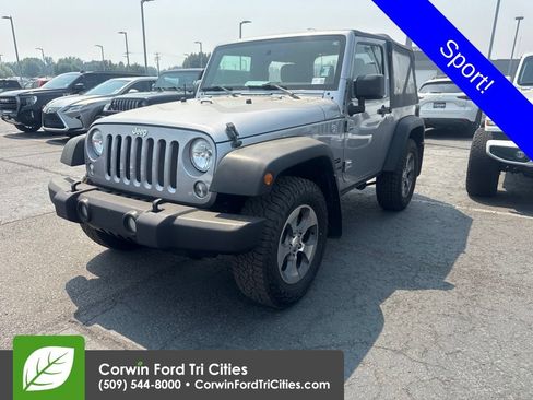 Used 2017 Jeep Wrangler Sport AWD/4WD image 2