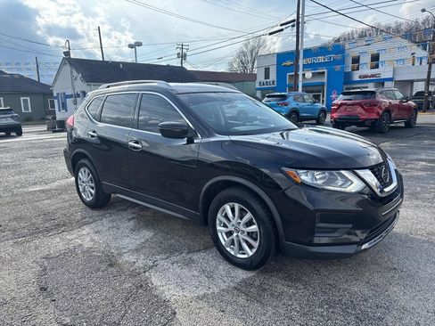 Used 2019 Nissan Rogue SV image 7