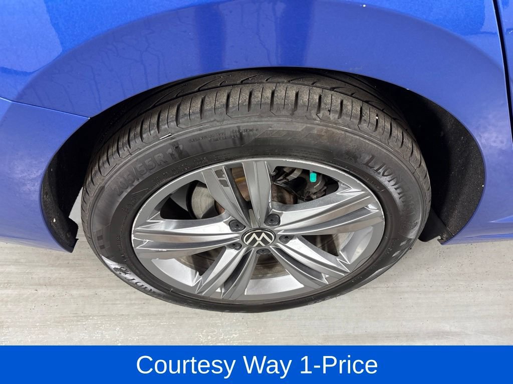 Used 2024 Volkswagen Jetta SE FWD image 12
