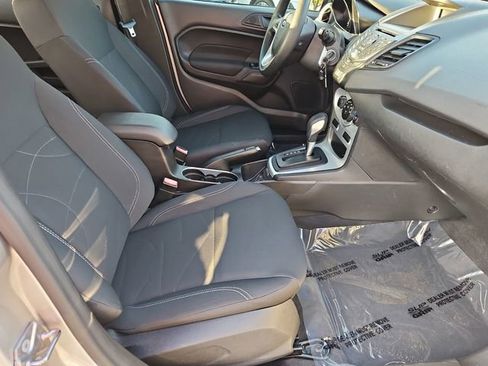 Used 2019 Ford Fiesta SE image 17