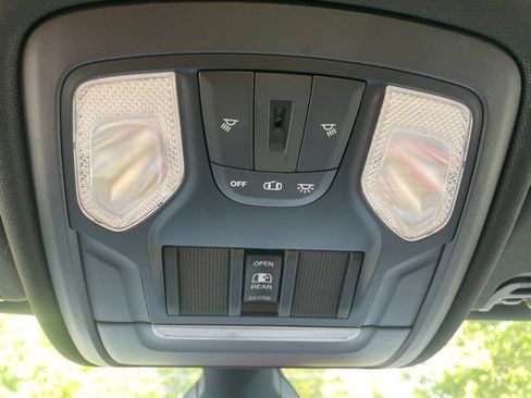 Used 2019 RAM 1500 Big Horn AWD/4WD image 30