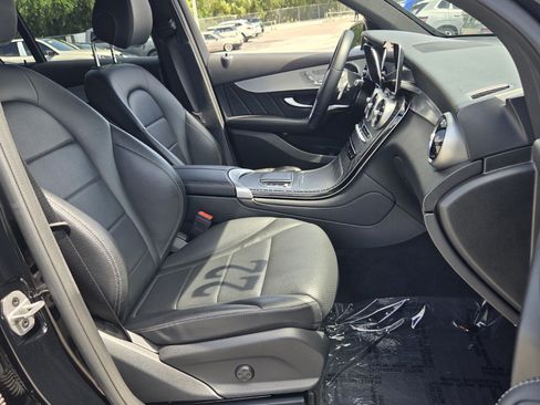 Used 2022 Mercedes-Benz GLC 300 image 17
