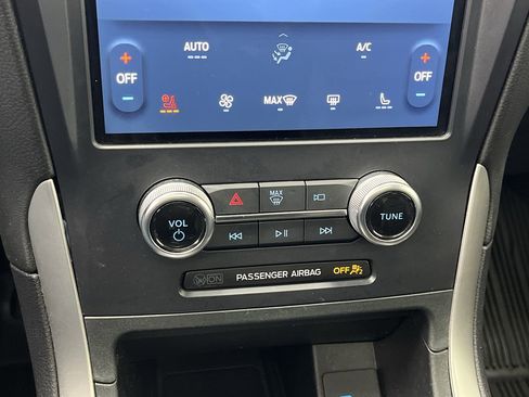 Used 2024 Ford Edge SEL w/ Convenience Package image 22