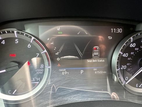 Used 2023 Toyota Highlander LE FWD image 10