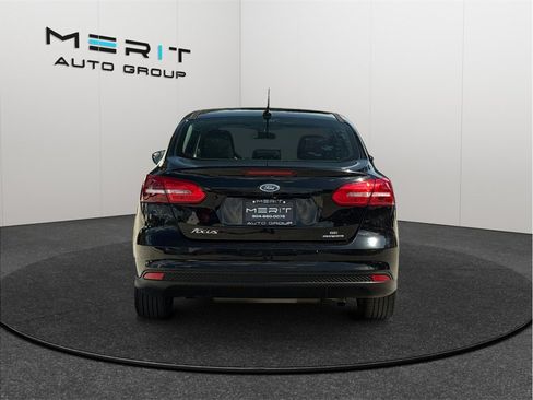 Used 2016 Ford Focus SE FWD image 8