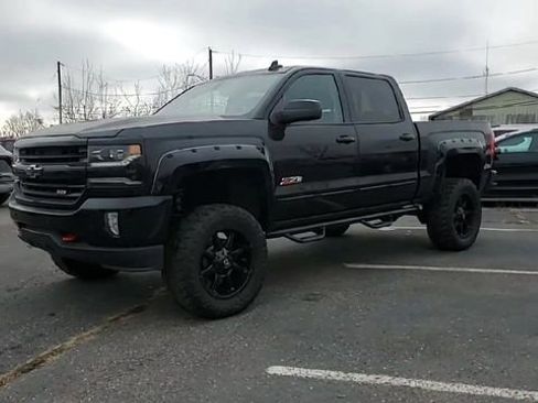 Used 2016 Chevrolet Silverado 1500 LTZ Z71 w/ Midnight Edition AWD/4WD image 4