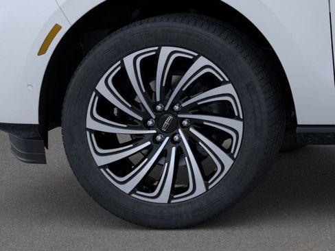 New 2026 Lincoln Navigator Black Label AWD/4WD image 19