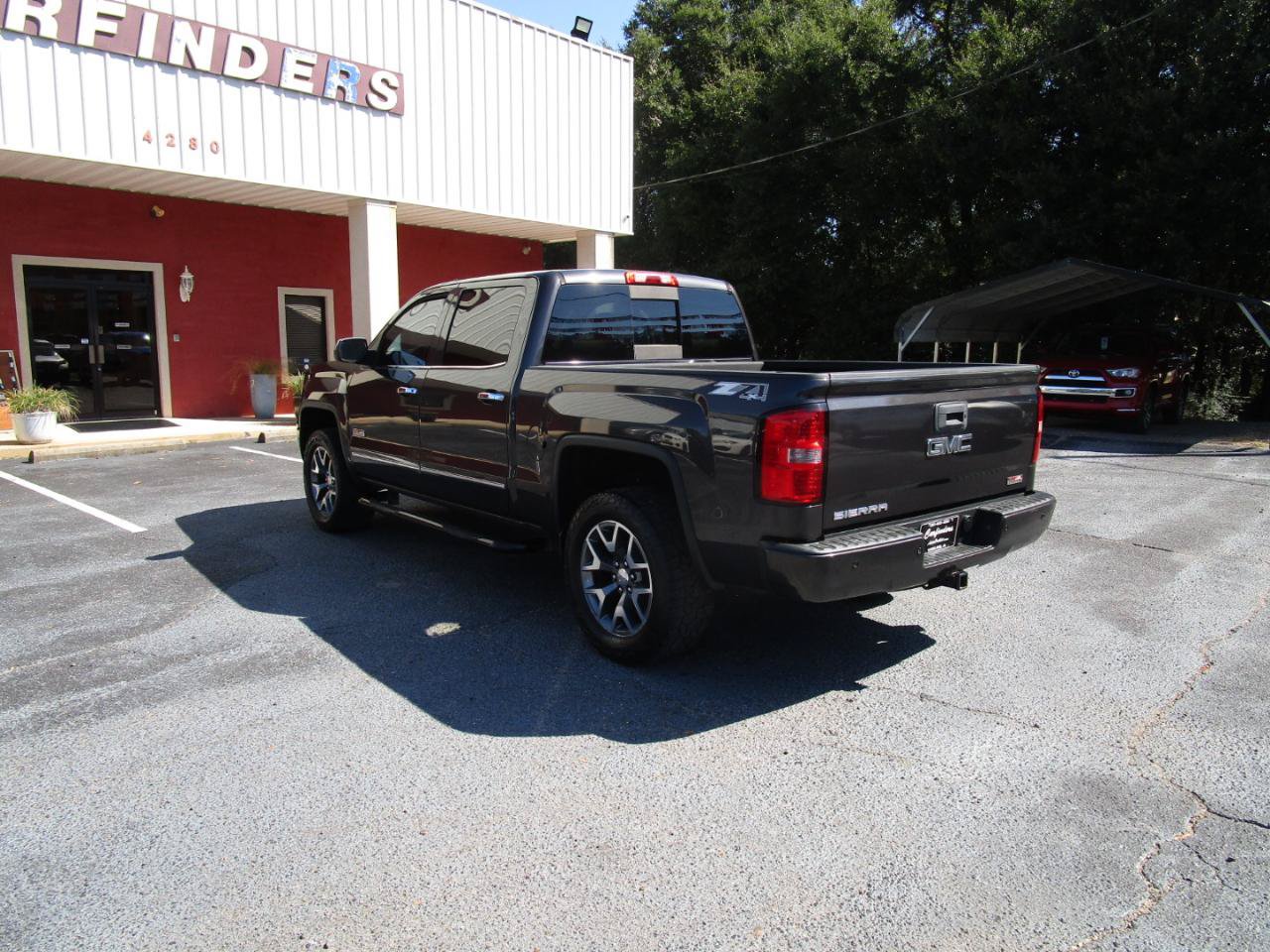 Used 2014 GMC Sierra 1500 SLT w/ All-Terrain Package AWD/4WD image 4