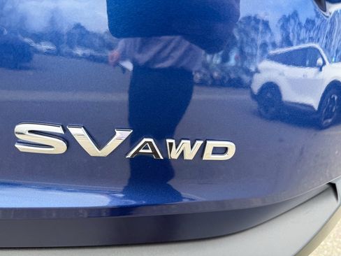Used 2023 Nissan Rogue SV image 7