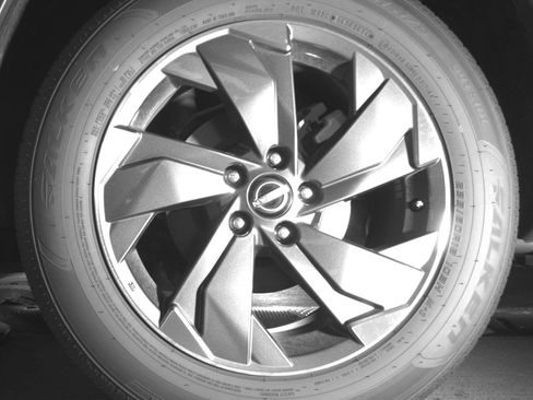 Used 2025 Nissan Rogue SV image 14