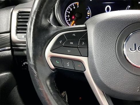 Used 2019 Jeep Grand Cherokee Limited image 12