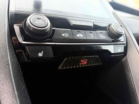 Used 2018 Honda Civic Si image 32
