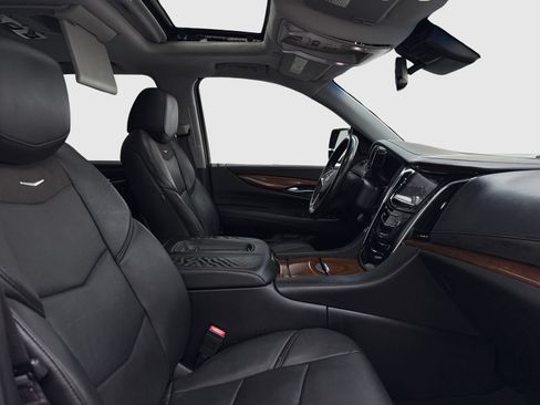 Used 2016 Cadillac Escalade Premium AWD/4WD image 44