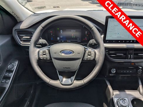 New 2025 Ford Escape SE image 4