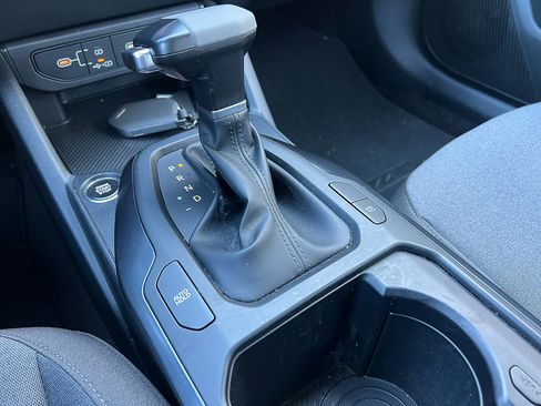 Used 2025 Kia K4 LXS image 19