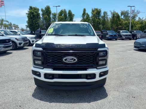 Certified 2025 Ford F250 Lariat w/ Black Appearance Package AWD/4WD image 6