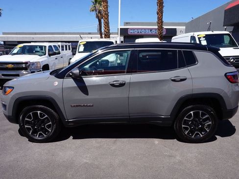 Used 2021 Jeep Compass Trailhawk w/ Convenience Group AWD/4WD image 3