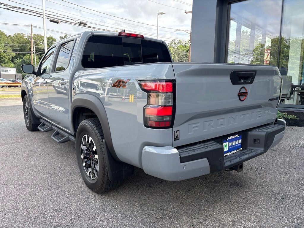 Used 2023 Nissan Frontier PRO-4X w/ Technology Package AWD/4WD image 7