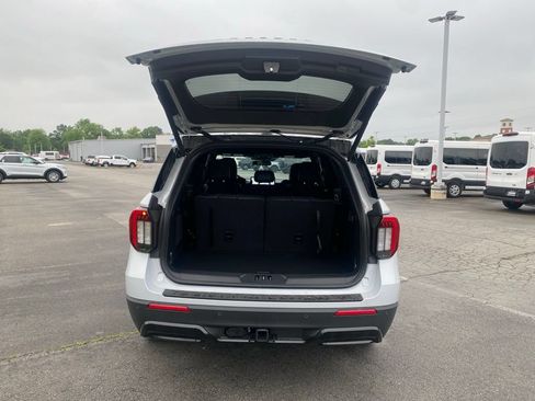 New 2026 Ford Explorer ST-Line RWD image 9