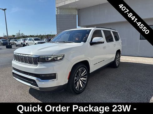 Used 2022 Jeep Grand Wagoneer Series III image 2