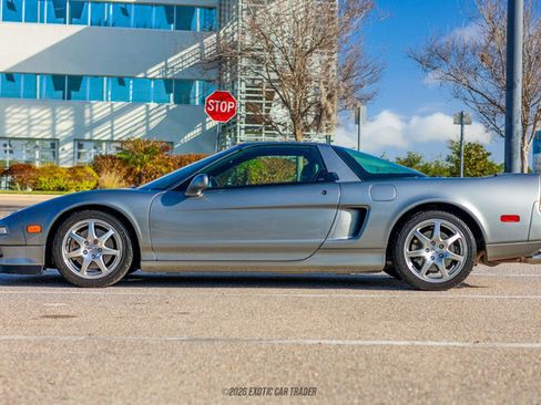 Used 1999 Acura NSX T image 3