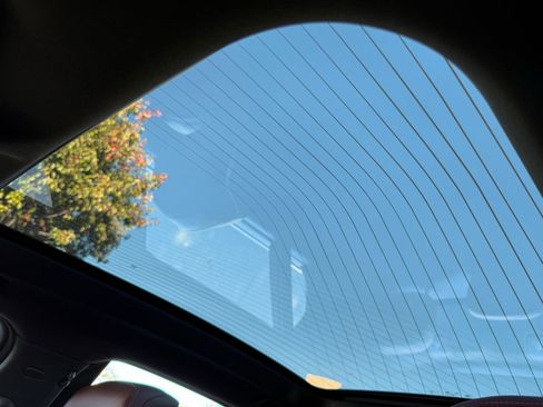 New 2026 BMW 740i w/ Premium Package image 21