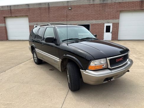 Used 2001 GMC Jimmy SLE w/ SLE Luxury Equipment Group AWD/4WD image 3