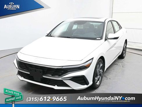 New 2025 Hyundai Elantra Limited FWD image 13
