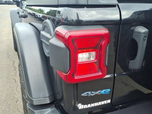 Certified 2024 Jeep Wrangler Unlimited Rubicon 4xe AWD/4WD image 14
