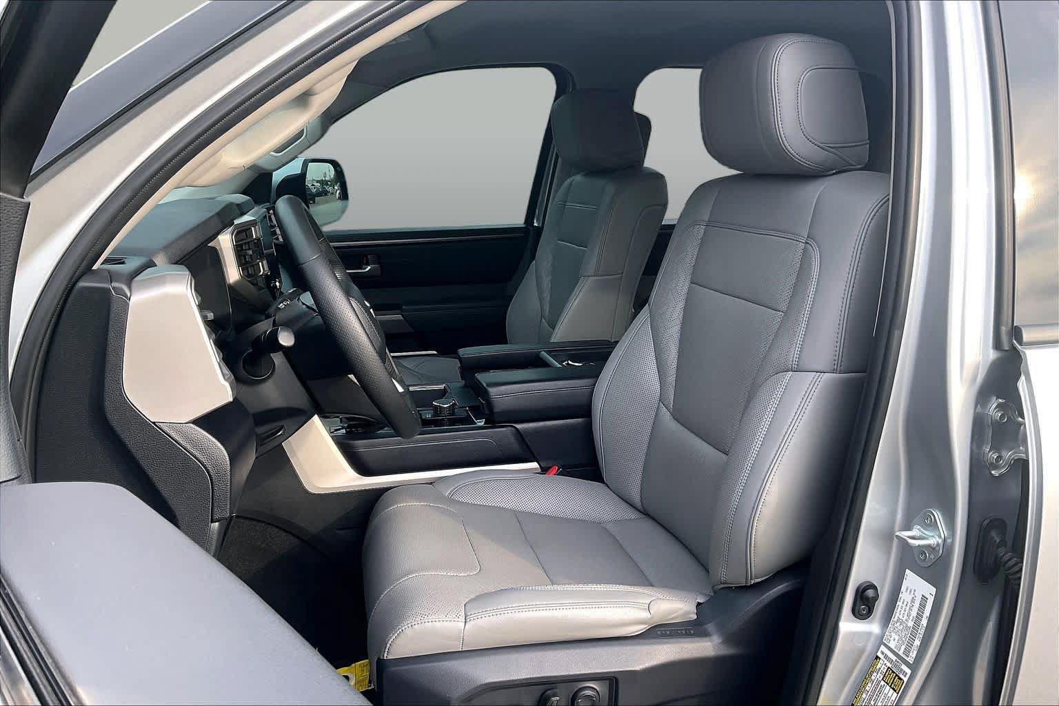 Used 2022 Toyota Tundra SR5 w/ TRD Off-Road Premium Package RWD image 8