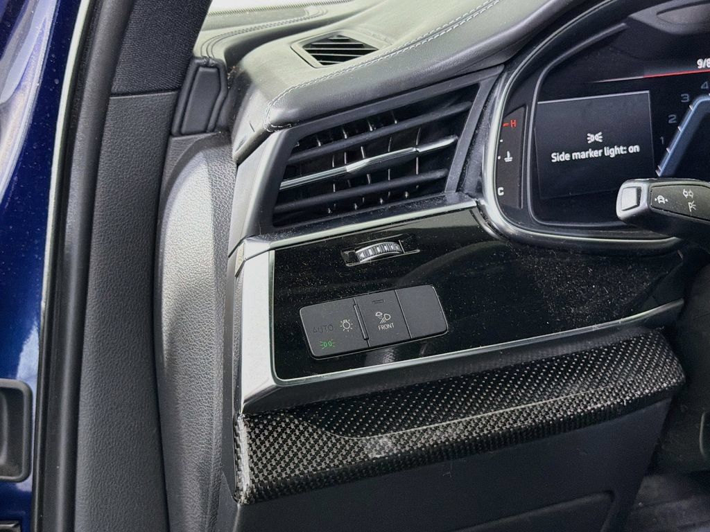 Used 2020 Audi SQ7 Premium Plus w/ Towing Package AWD/4WD image 11