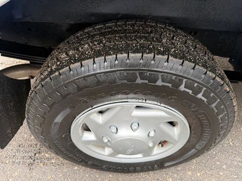 Used 2011 Ford E-250 and Econoline 250 E-250 w/ PWR Group image 25