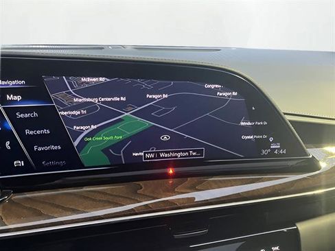 Certified 2022 Cadillac Escalade Premium Luxury Platinum image 18