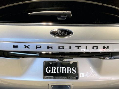 Used 2024 Ford Expedition Limited image 42