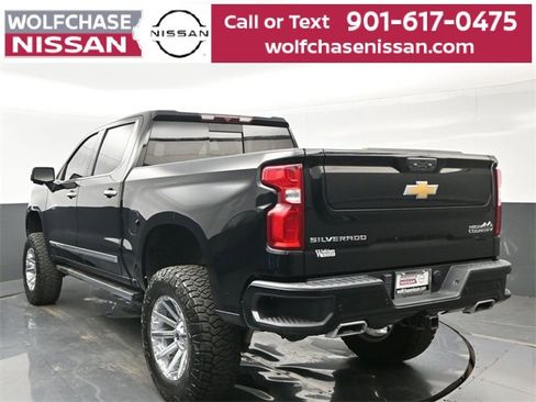 Used 2022 Chevrolet Silverado 1500 High Country w/ High Country Premium Package image 4