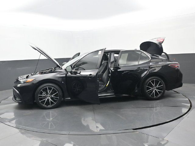 Used 2024 Toyota Camry SE FWD image 36