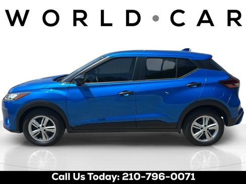 Certified 2025 Nissan Kicks Play S FWD image 6