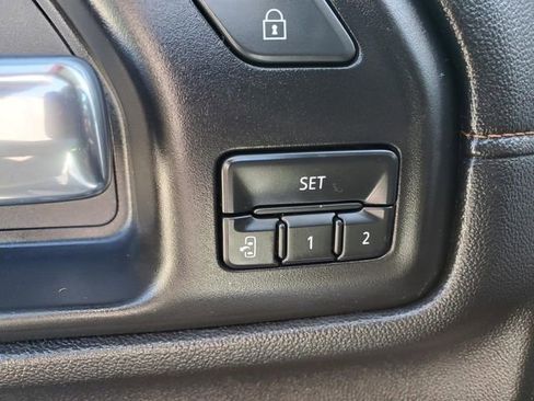 Used 2021 GMC Sierra 2500 AT4 w/ Gooseneck/5TH Wheel Package image 17