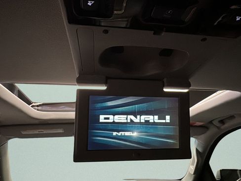 Used 2018 GMC Yukon Denali w/ Open Road Package image 26