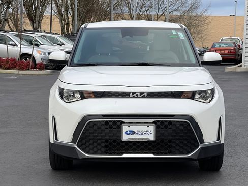 Used 2023 Kia Soul LX image 9