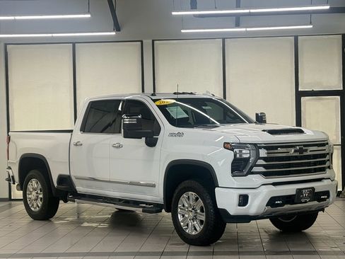 Certified 2024 Chevrolet Silverado 2500 High Country AWD/4WD image 1