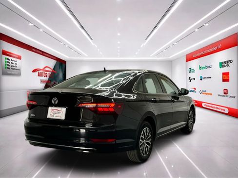 Used 2021 Volkswagen Jetta SE w/ SE Cold Weather Package FWD image 8