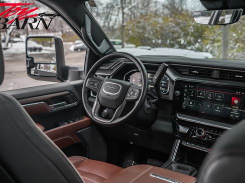 Used 2024 GMC Sierra 2500 Denali Ultimate image 51
