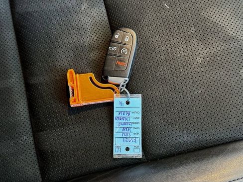 Used 2021 Jeep Grand Cherokee Laredo X image 34