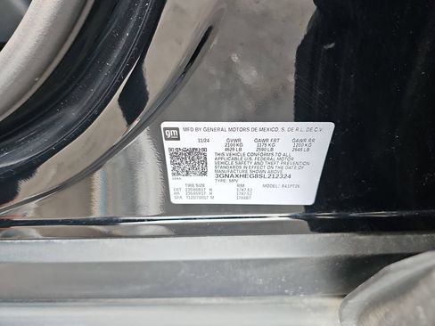 Used 2025 Chevrolet Equinox LT FWD image 32
