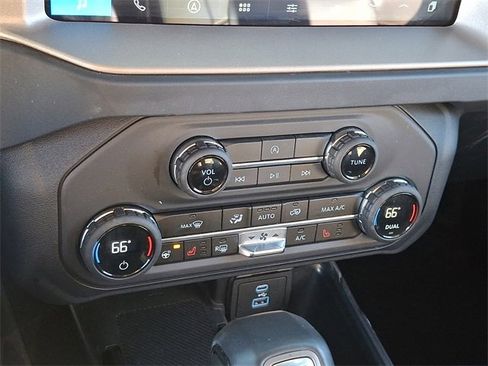 Certified 2025 Ford Bronco Outer Banks image 16