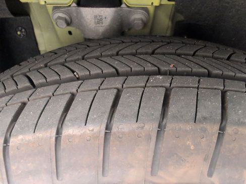 Used 2025 Ford Mustang Mach-E Select image 21