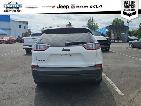 Used 2023 Jeep Cherokee Altitude Lux AWD/4WD image 5